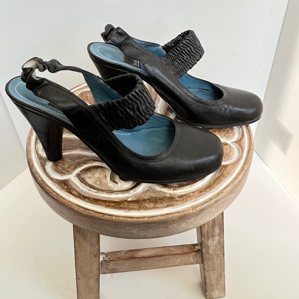 Biala Black Leather Slingback Round Toe Mary Jane.  Cone Heel.  Made in Italy 6M